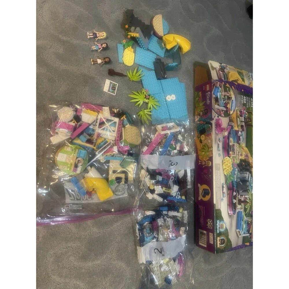 LEGO 41374 Friends Andrea's Pool Party Incomplete + 1.2 Lbs Extra Legos, Slide - Picture 2 of 6